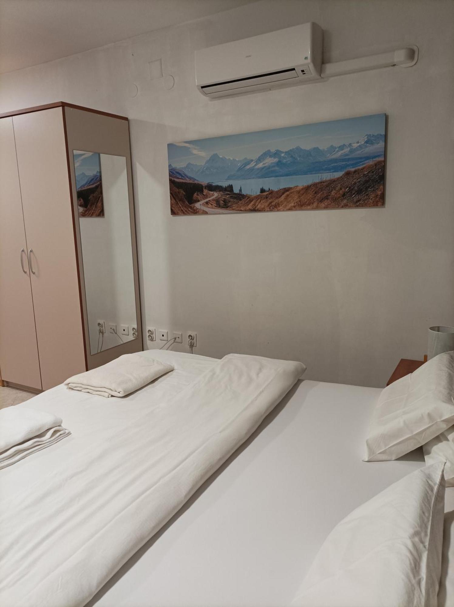 Rooms & Apartment Hegic ザダル エクステリア 写真